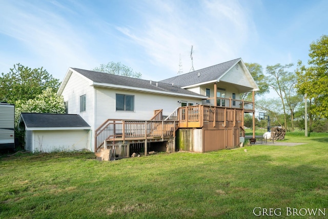 9318 Jefferson Rd, Lakeview, MI 48850 - back of house featuring a deck and a lawn