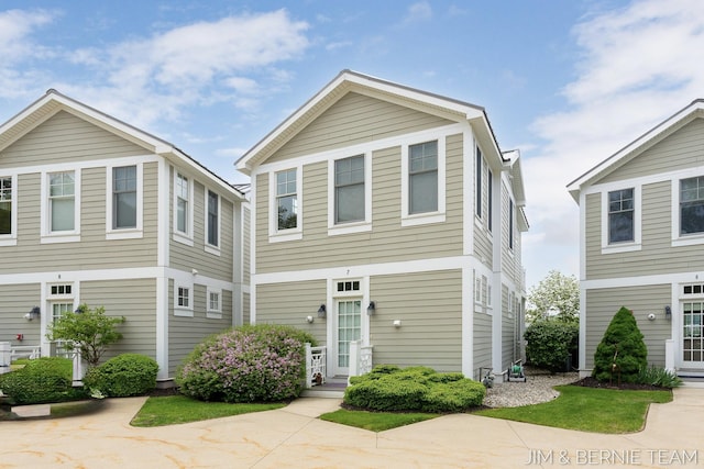 807 Lake St Unit 7, Saugatuck, MI 49453 - view of front of house