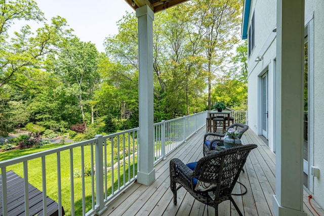 818 S 7th St, Ann Arbor, MI 48103 - deck with a lawn