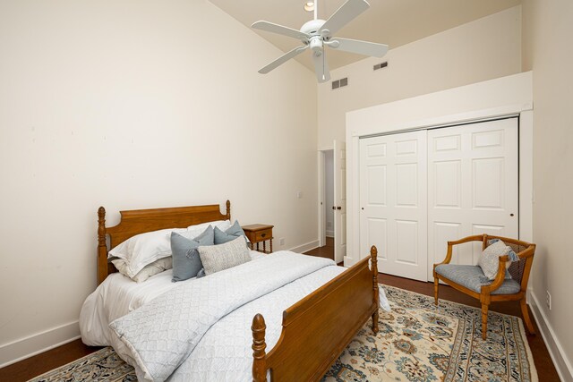 818 S 7th St, Ann Arbor, MI 48103 - bedroom featuring high vaulted ceiling, baseboards, a closet, and ceiling fan