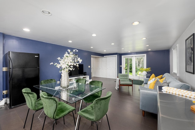 818 S 7th St, Ann Arbor, MI 48103 - dining area with recessed lighting