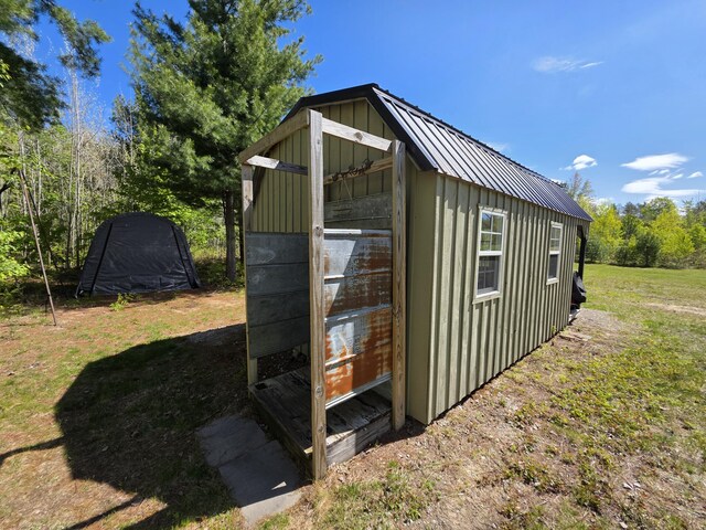 2147 E Beyer Rd, Free Soil, MI 49411