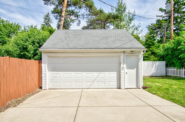 533 Beech St, East Lansing, MI 48823 - view of detached garage