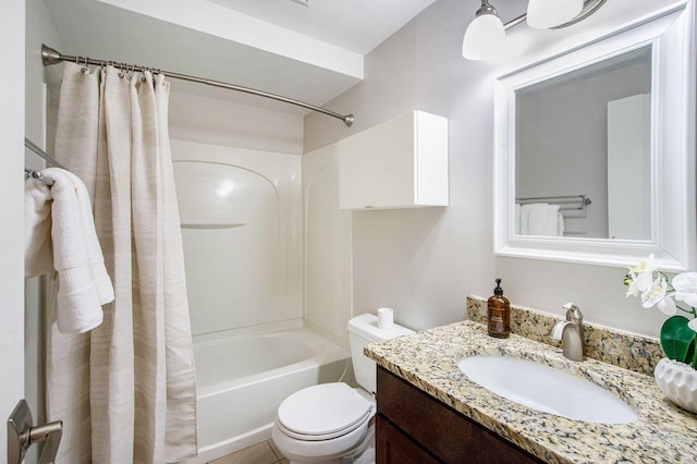 429 S 7th St # 1, Ann Arbor, MI 48103 - bathroom featuring shower / bath combo, vanity, and toilet