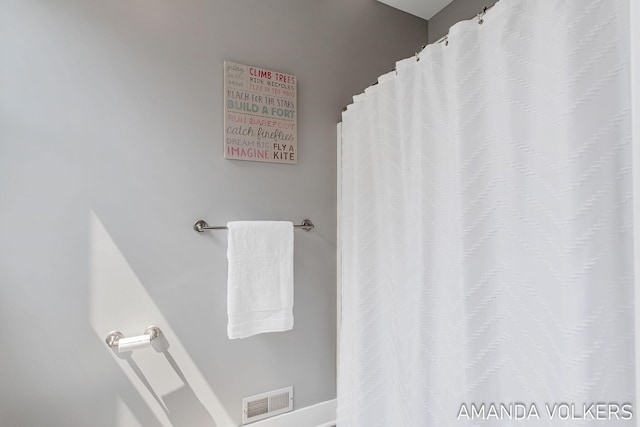 1551 Providence Cove Ct, Byron Center, MI 49315 - bathroom with curtained shower