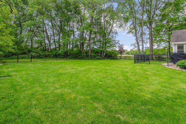 10693 Bear Lake Trl, Portage, MI 49024 - view of yard