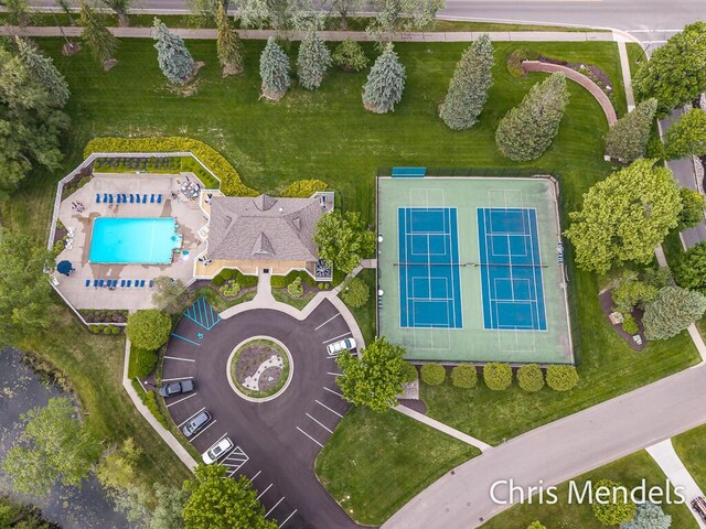 150 Bay Circle Dr, Holland, MI 49424 - drone / aerial view of a pool