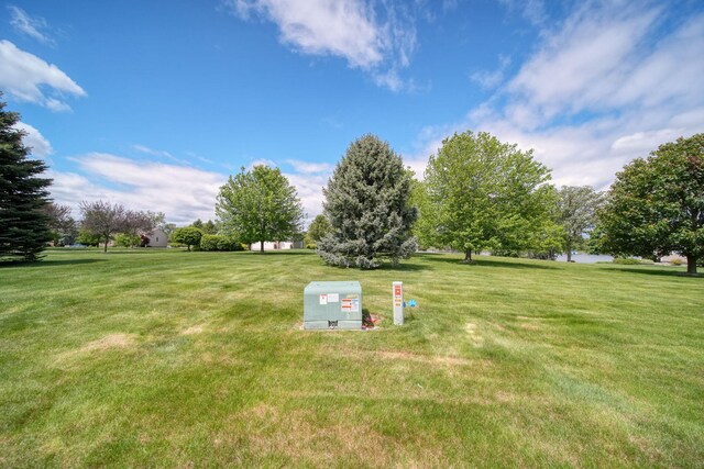 14800 Canary Ct, Brooklyn, MI 49230