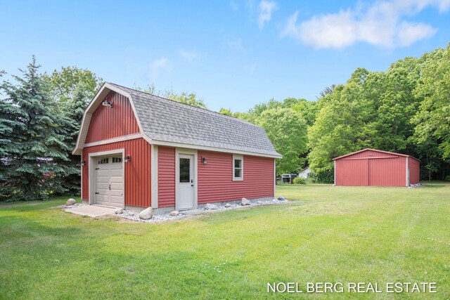 16507 Sleeper St, Grand Haven, MI 49417 - view of detached garage