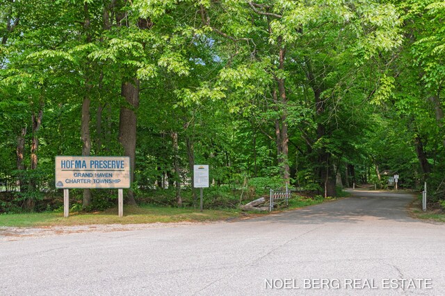 16507 Sleeper St, Grand Haven, MI 49417 - surrounding community featuring driveway