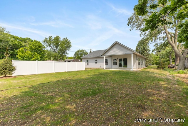 2076 W Lakewood Blvd, Holland, MI 49424 - view of back of property