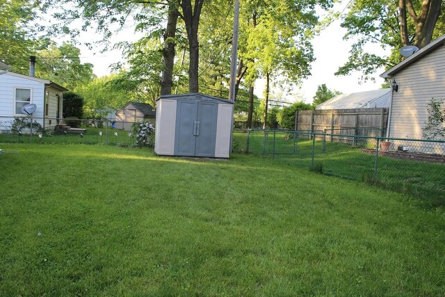655 Robinwood Dr, Troy, MI 48083