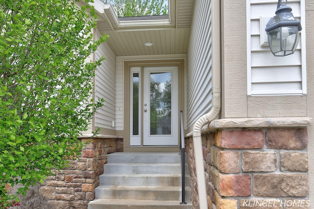 926 N Sandalwood Cir, Muskegon, MI 49441 - view of property entrance