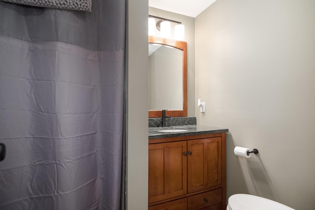 3544 Briggs Blvd NE, Grand Rapids, MI 49525 - full bathroom with toilet, vanity, and a shower with curtain