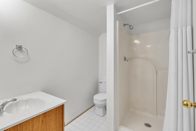 2539 Country Village Ct, Ann Arbor, MI 48103 - bathroom featuring tile patterned floors, toilet, a shower with shower curtain, and vanity