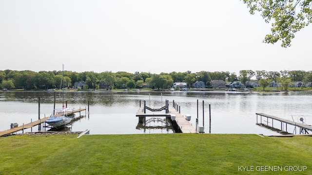 945 N Baywood Dr, Holland, MI 49424 - photo 2