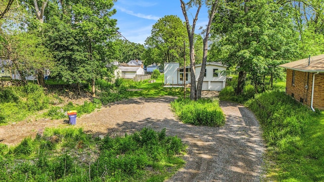 1335 Knapp St NE, Grand Rapids, MI 49505 - view of yard with driveway