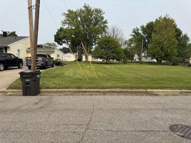 405 Sherwood Ave, Three Oaks, MI 49128