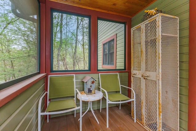16434 S Basswood Rd, Three Oaks, MI 49128 - view of sunroom