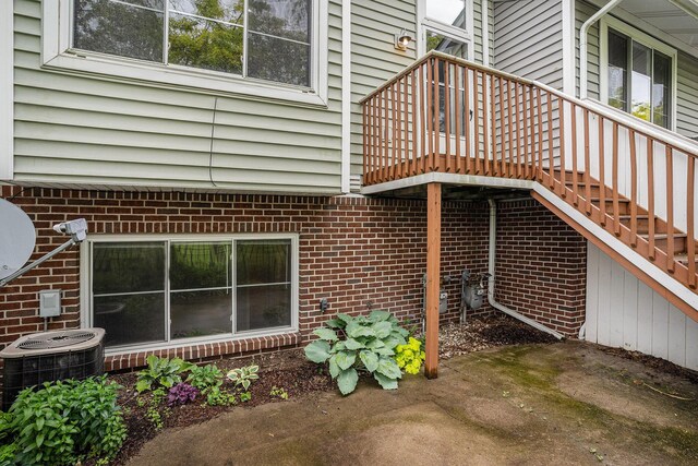 302 NE Xing, Holland, MI 49423 - photo 3