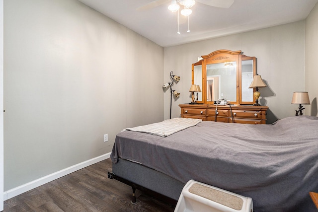 84 Eldred St, Battle Creek, MI 49015 - bedroom with wood finished floors, baseboards, and a ceiling fan