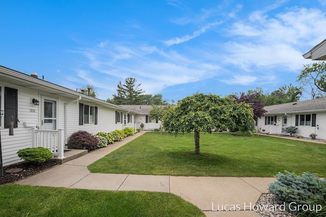 5228 Green Meadow Rd, Kalamazoo, MI 49009 - view of green lawn