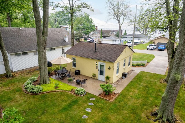 1669 Waukazoo Dr, Holland, MI 49424