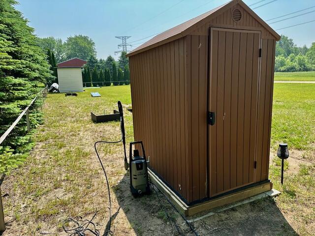 4927 S 194th Ave, Hesperia, MI 49421