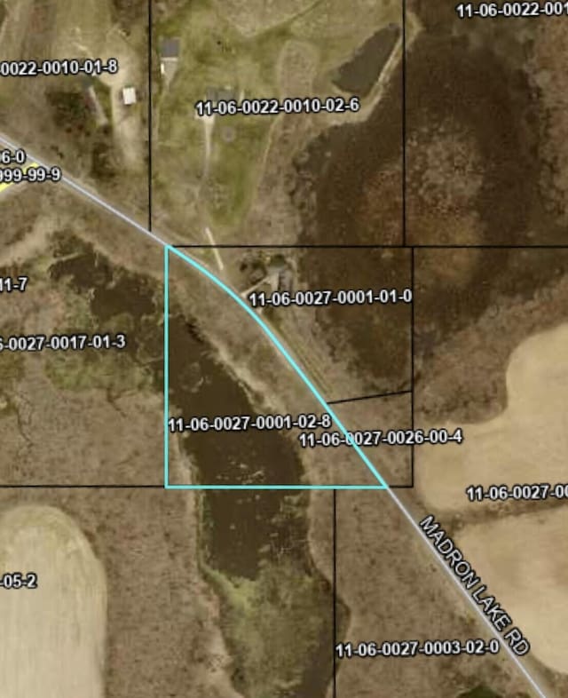 15326 Madron Lake Rd, Buchanan, MI 49107
