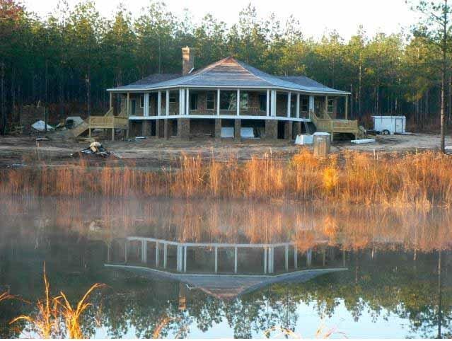 15326 Madron Lake Rd, Buchanan, MI 49107