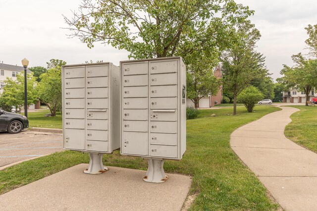 1890 Lindsay Ln, Ann Arbor, MI 48104 - photo 42