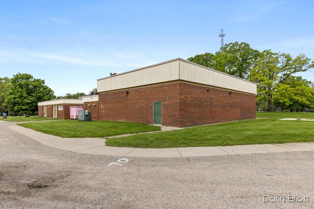 306 W Russell St, Hubbardston, MI 48845 - view of building exterior