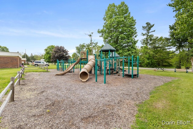 306 W Russell St, Hubbardston, MI 48845 - community play area with a yard