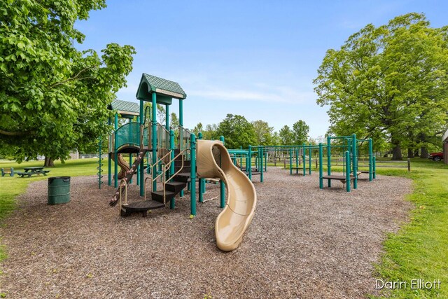 306 W Russell St, Hubbardston, MI 48845 - view of community play area