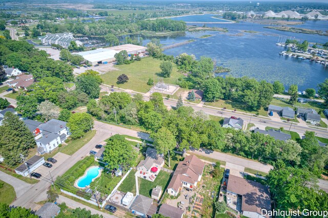 2018 Oak Ave, Muskegon, MI 49445