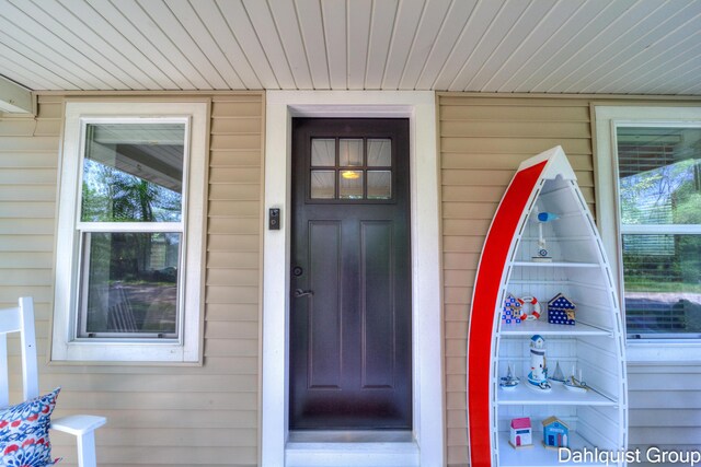 2018 Oak Ave, Muskegon, MI 49445