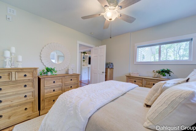 2018 Oak Ave, Muskegon, MI 49445