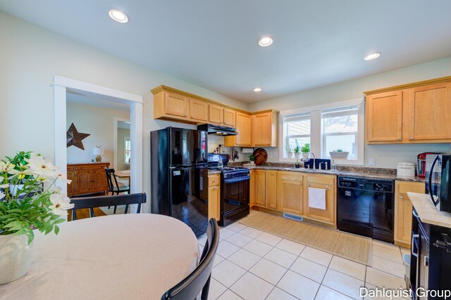 2018 Oak Ave, Muskegon, MI 49445