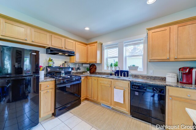 2018 Oak Ave, Muskegon, MI 49445