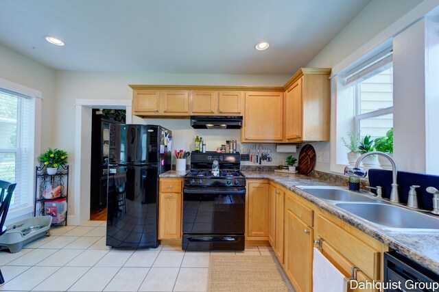 2018 Oak Ave, Muskegon, MI 49445