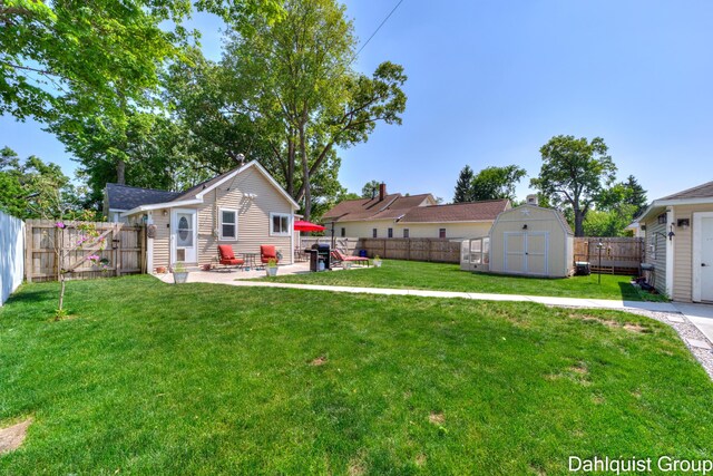 2018 Oak Ave, Muskegon, MI 49445
