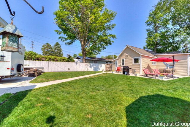 2018 Oak Ave, Muskegon, MI 49445