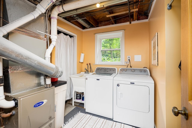 9177 Horseshoe Bnd, Dexter, MI 48130 - laundry room with washing machine and dryer