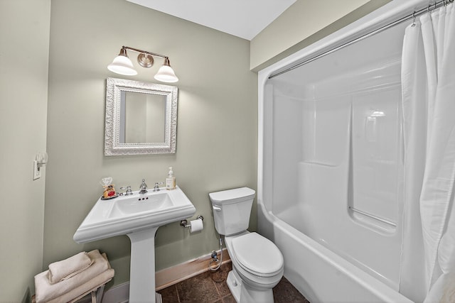60757 Beechwood Ln, Cassopolis, MI 49031 - bathroom with baseboards and shower / tub combo