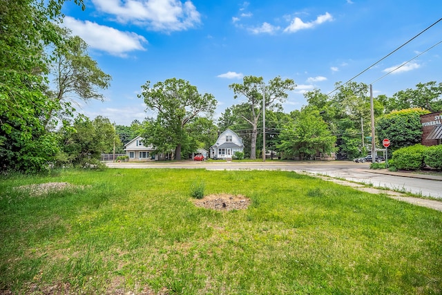 719 E Apple Ave, Muskegon, MI 49442