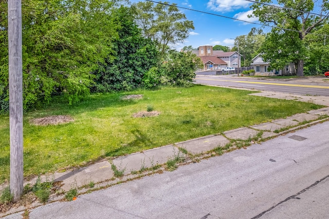 719 E Apple Ave, Muskegon, MI 49442