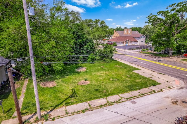 719 E Apple Ave, Muskegon, MI 49442