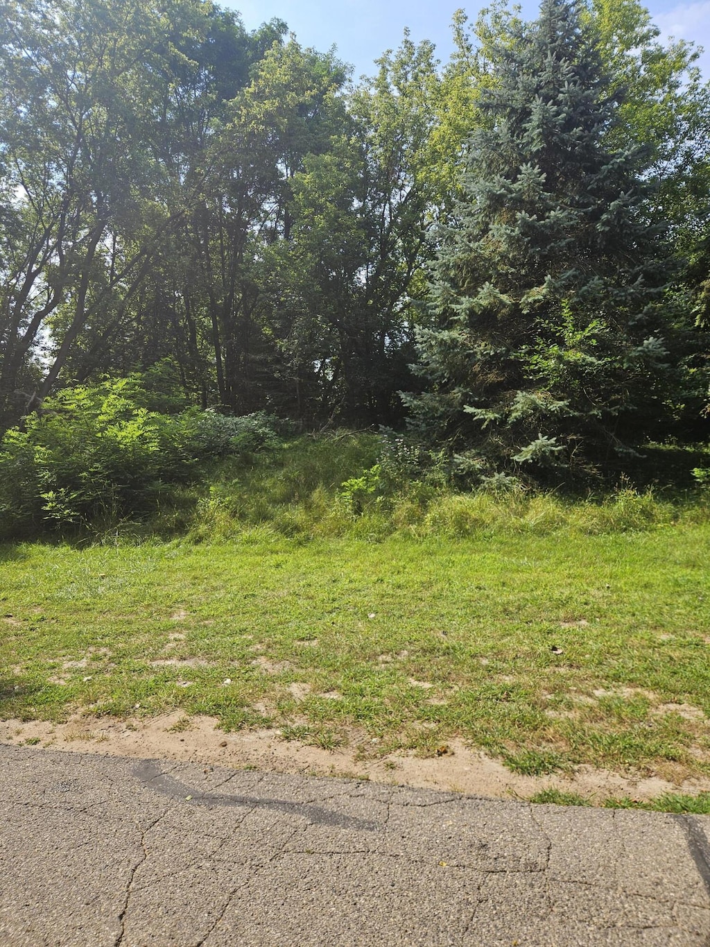 5918 Wing Ave SE, Grand Rapids, MI 49512