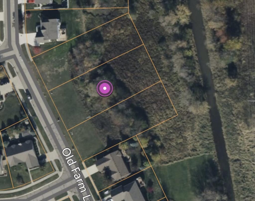 539 Old Farm Ln, Lapeer, MI 48446