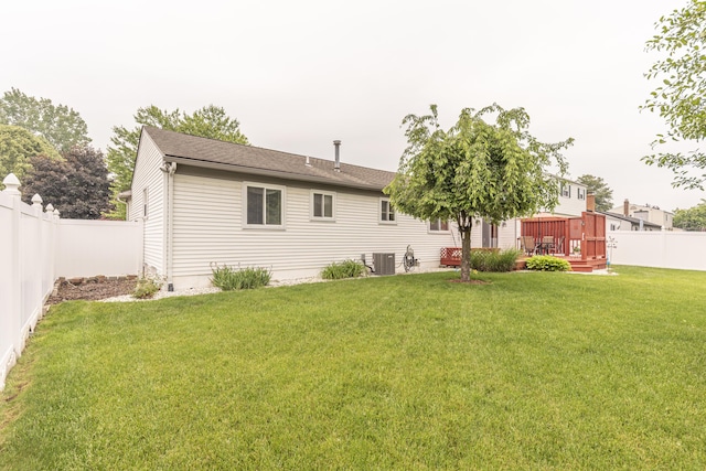 3929 Beech Dr, Ypsilanti, MI 48197 - rear view of house with a fenced backyard and a deck